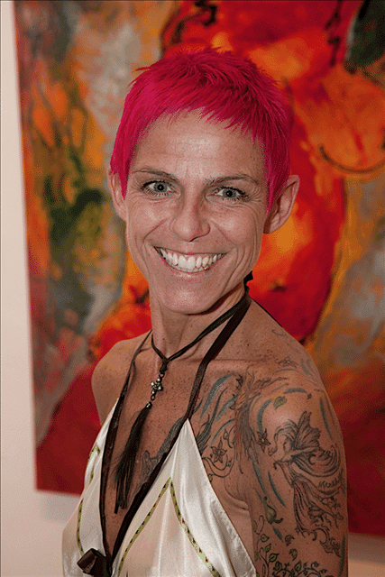 Artist Success Stories: VeroniKah