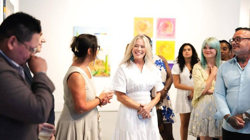 Up Your Art Sales for the Holidays