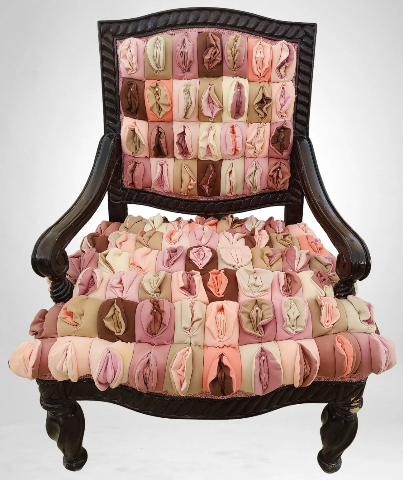 Vulva Throne #3, 2022