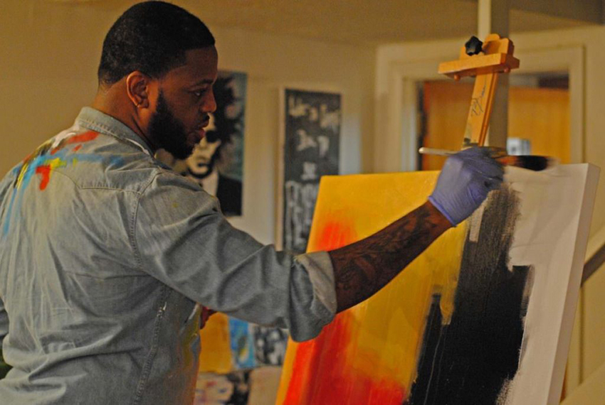 Agora Artist Bulsby “Buzz” Duncan in his studio