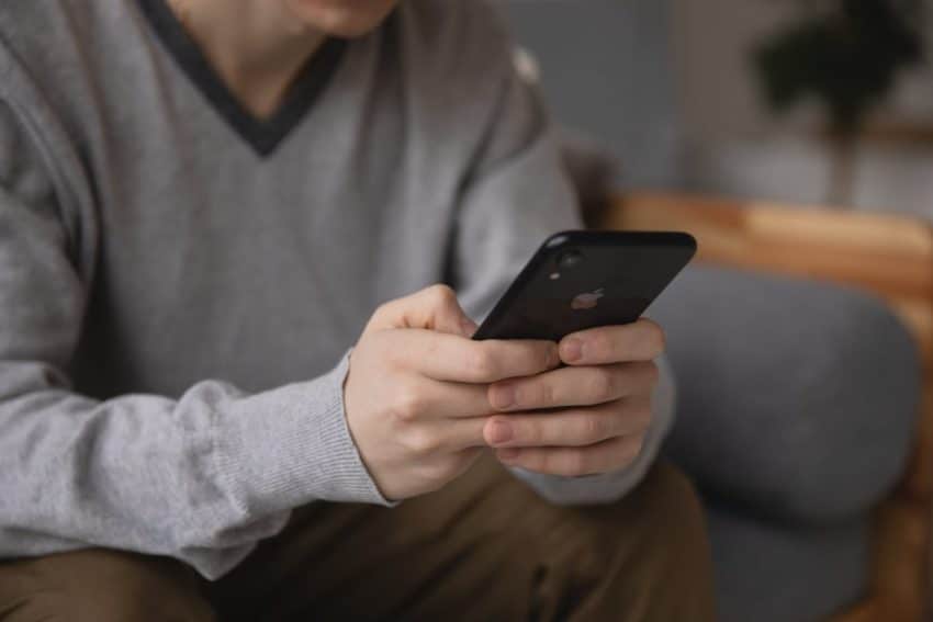 Person holding a phone